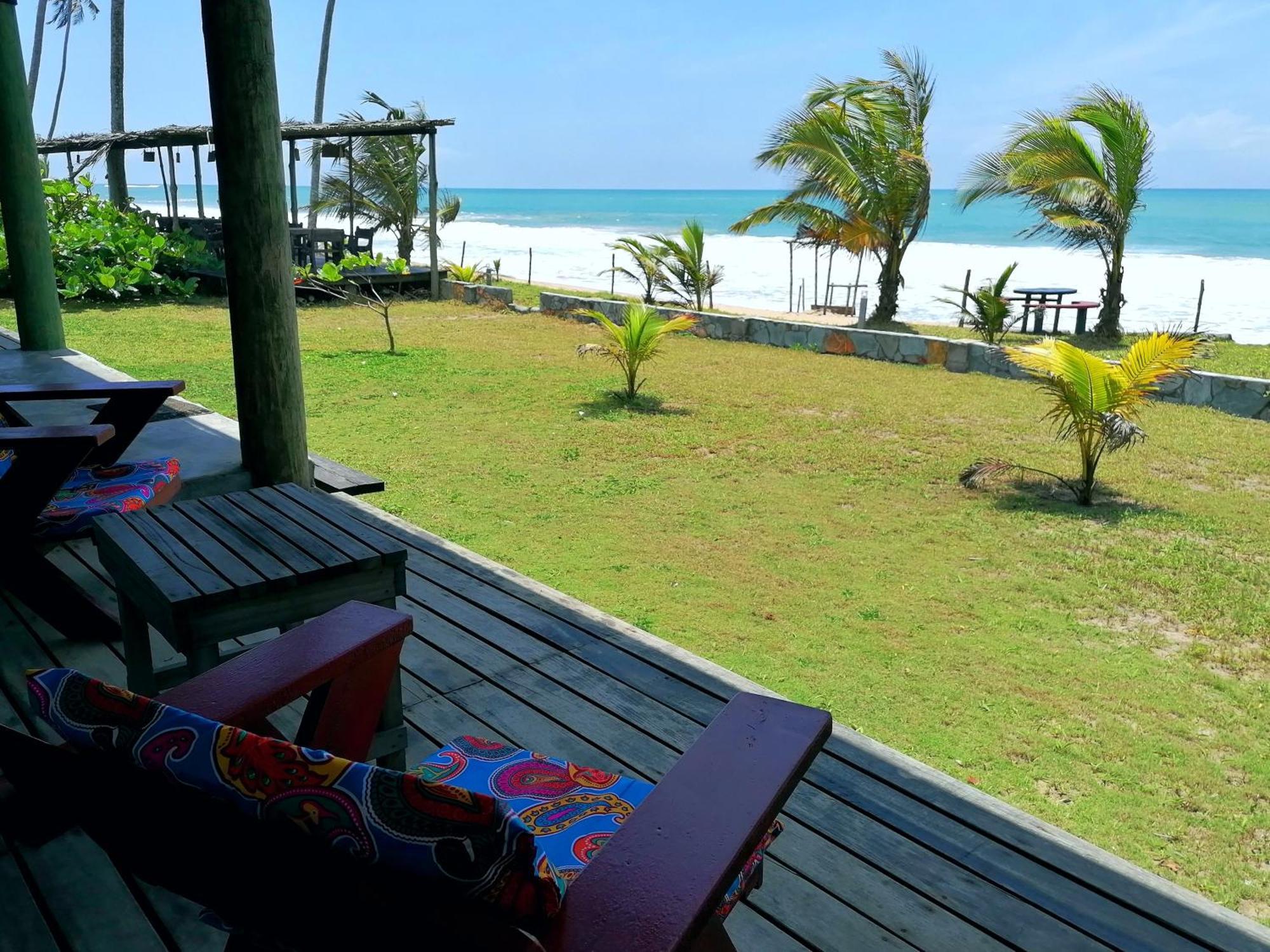 Afro Beach Eco Resort Butre Zimmer foto
