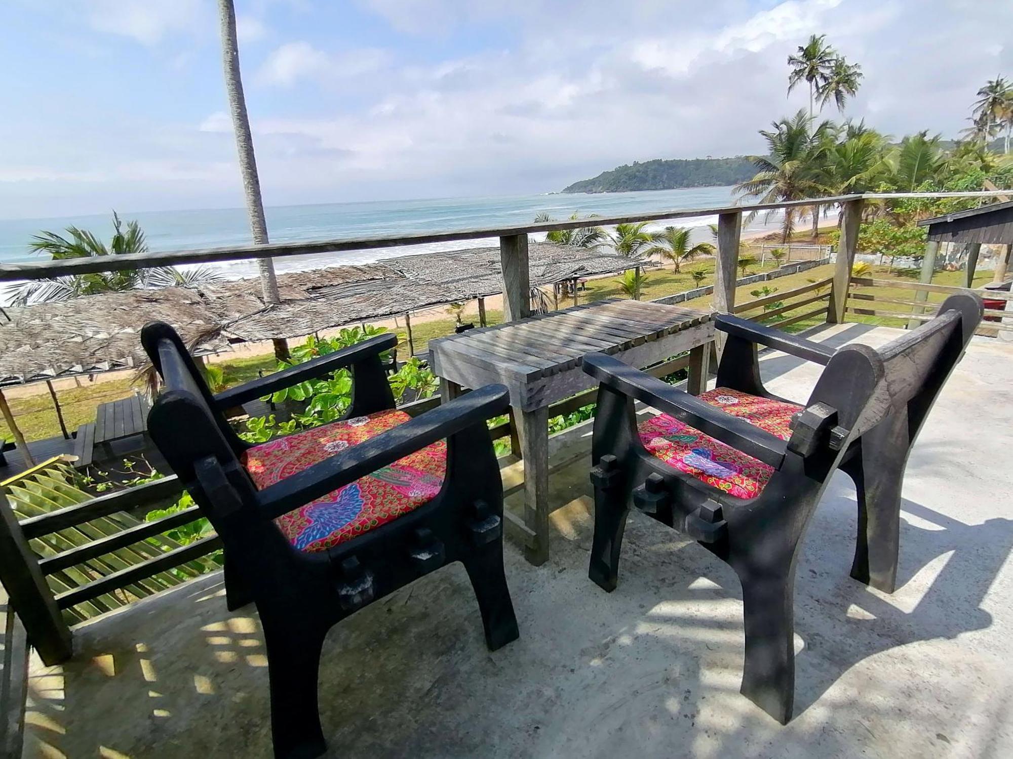 Afro Beach Eco Resort Butre Zimmer foto