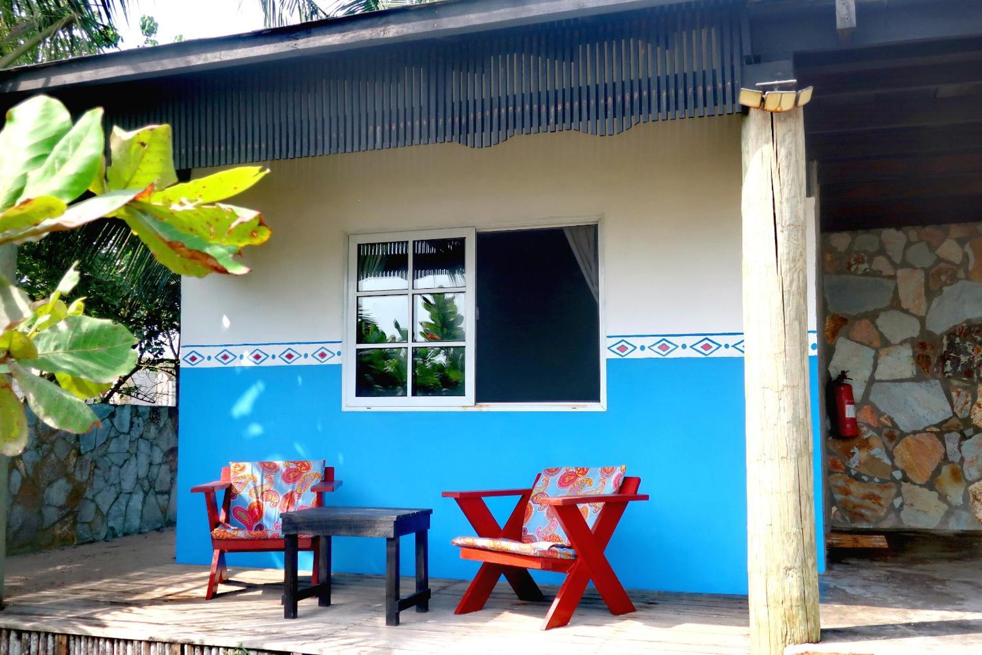 Afro Beach Eco Resort Butre Zimmer foto